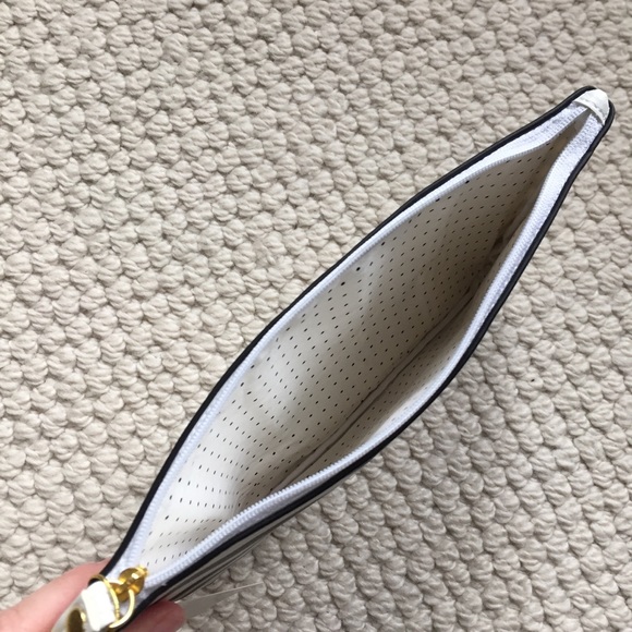 2/$10! NWT Fringe Studio “Love Stripes” pouch - Picture 7 of 9